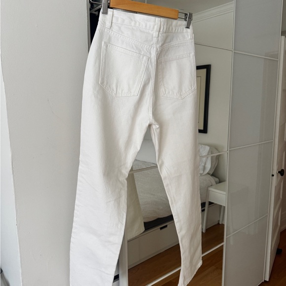 Reformation - Cynthia High Rise Straight Jean in White - Picture 5 of 6